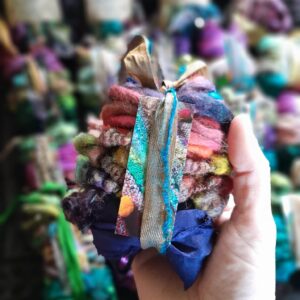 Mini Art Yarn Bundle Bulky Handspun Hand Dyed Yarns Recycled Sari Ribbon Weaving Wool Saori Weaving Fiber Art Fibre Crochet Knitting Felting