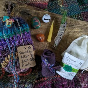 Travel Altar Gift Set Belt Pouch Pocket Woodland Witch Cleansing Loose Incense Goddess Smoke Bundle Beeswax Candle Witchcraft Forest Crochet